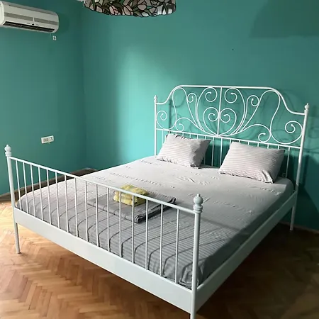 Nova & Vendégház *